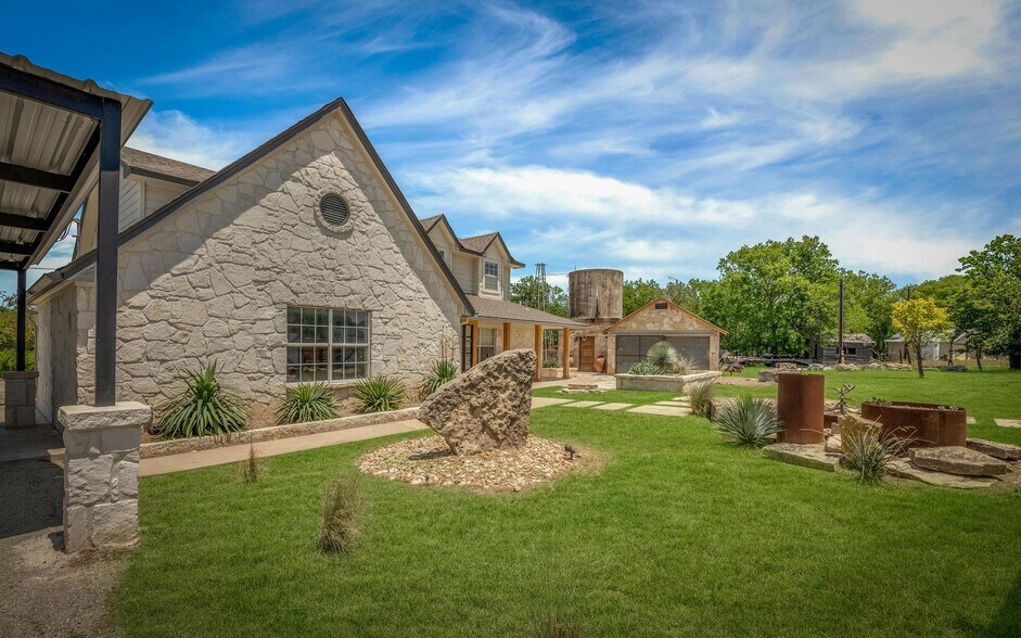 More Photos Of 6 US Highway 87, Comfort Office For Sale