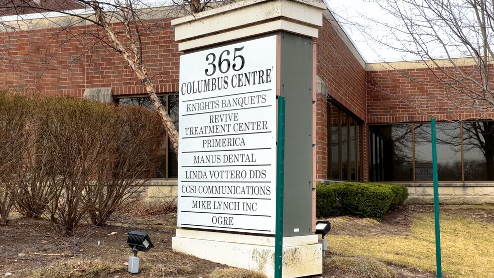 Primary Photo Of 365 Surryse Rd, Lake Zurich Office For Sale