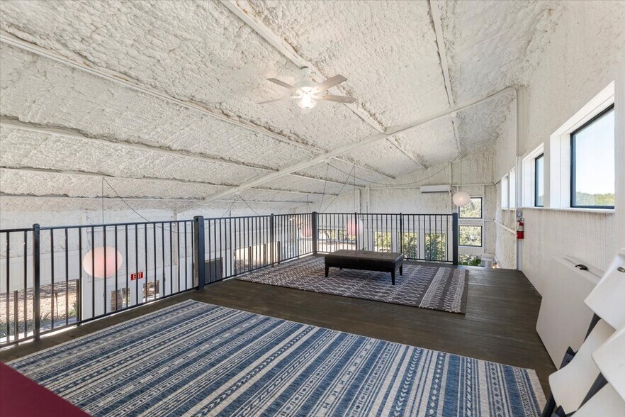 More Photos Of 272 Rocky Road, Johnson City Specialty For Sale