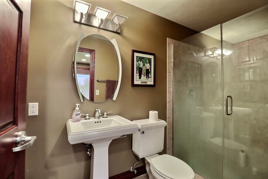 More Photos Of 230 E 22nd St, Fremont Medical For Sale