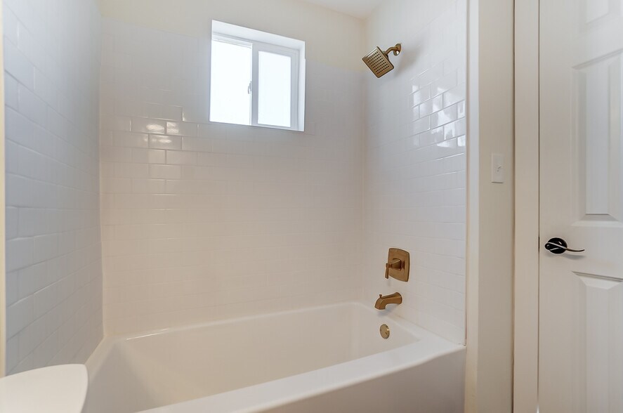 More Photos Of 477 E Columbus St, Columbus Apartments For Sale