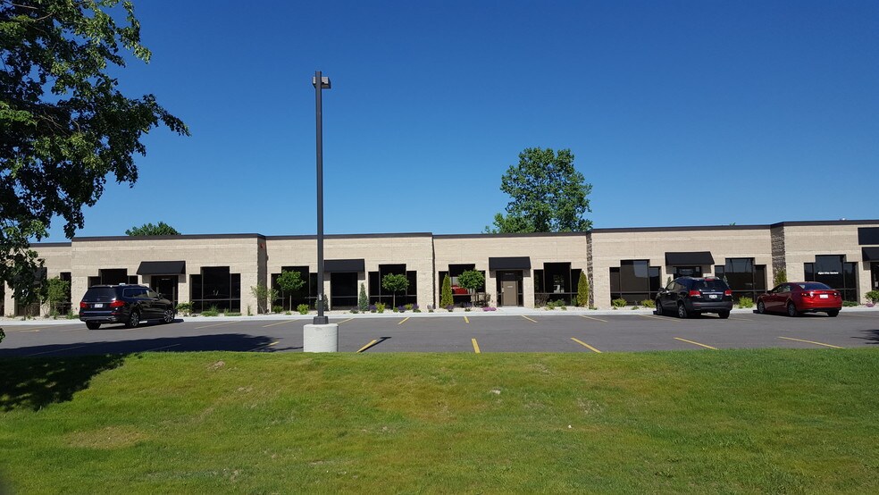 More Photos Of 4125 N 124th St, Brookfield Flex For Sale