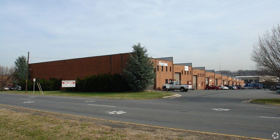 More Photos Of 8397 Euclid Ave, Manassas Land For Lease