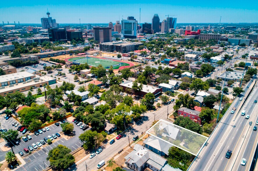 More Photos Of 801 E Quincy St, San Antonio Office Residential For Lease