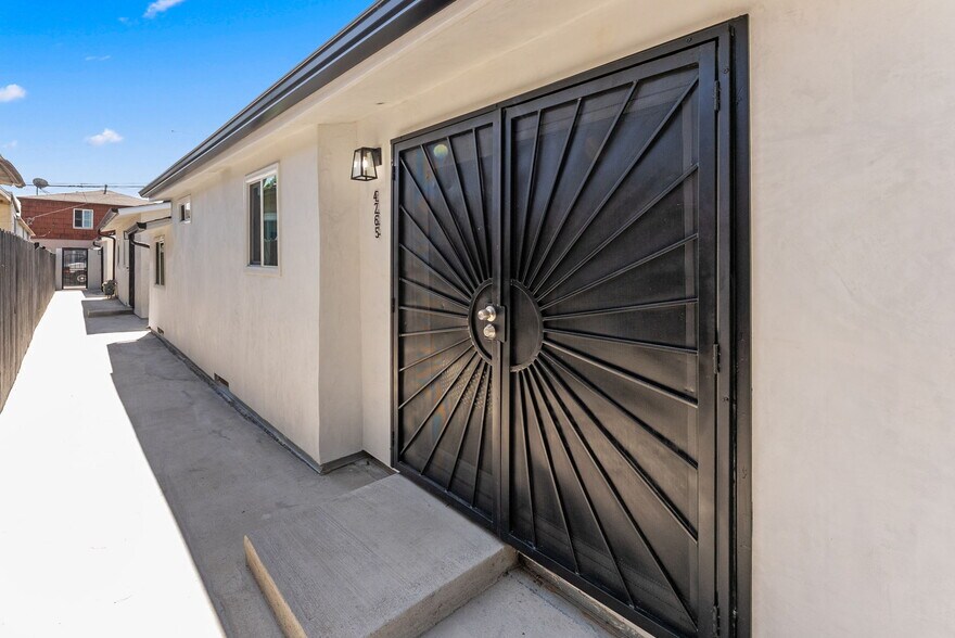 More Photos Of 4265 36th St, San Diego Apartments For Sale
