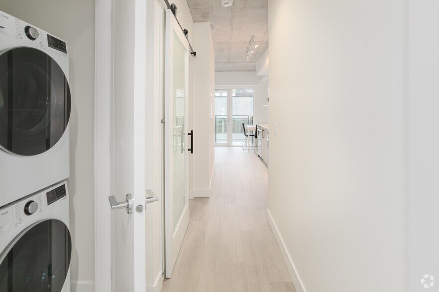 More Photos Of 825 Fort St, Victoria Apartments For Lease