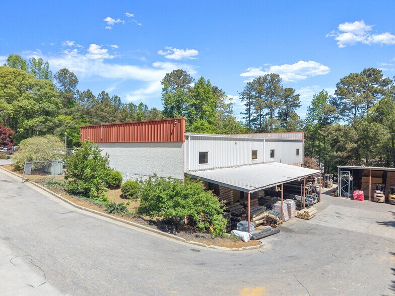 More Photos Of 3917 Old Flowery Branch Rd, Oakwood Flex For Lease