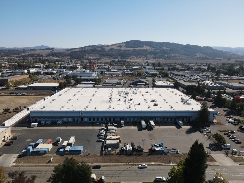 More Photos Of 3000 Dutton Ave, Santa Rosa Warehouse For Lease
