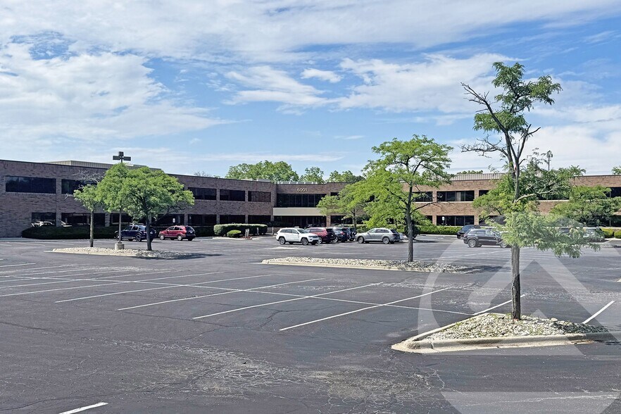 Primary Photo Of 6001 N Adams Rd, Bloomfield Hills Office For Lease
