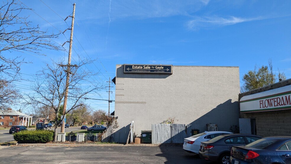 More Photos Of 504 E Dorothy Ln, Dayton Storefront Retail Residential For Sale