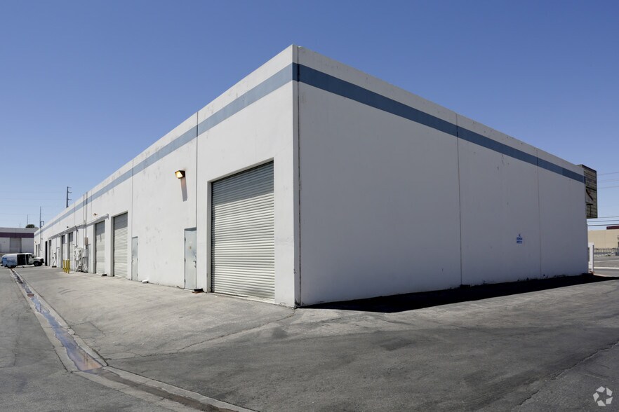 More Photos Of 3535 W Harmon Ave, Las Vegas Light Distribution For Lease