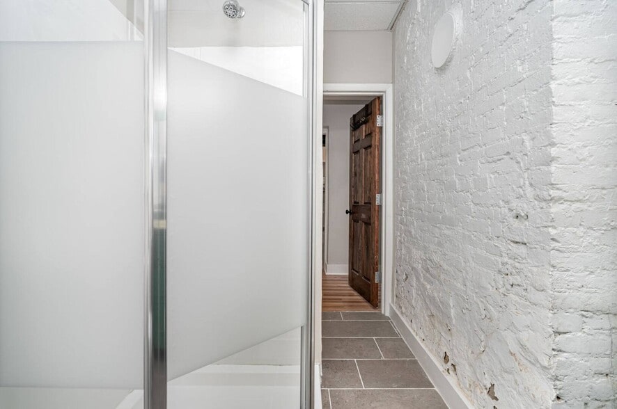 More Photos Of 513 3rd Ave S, Nashville Office For Sale