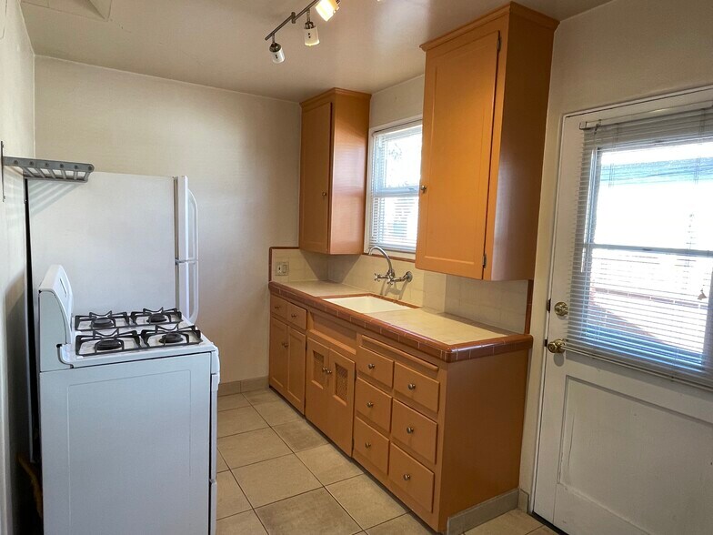 More Photos Of 4333 Utah St, San Diego Apartments For Sale