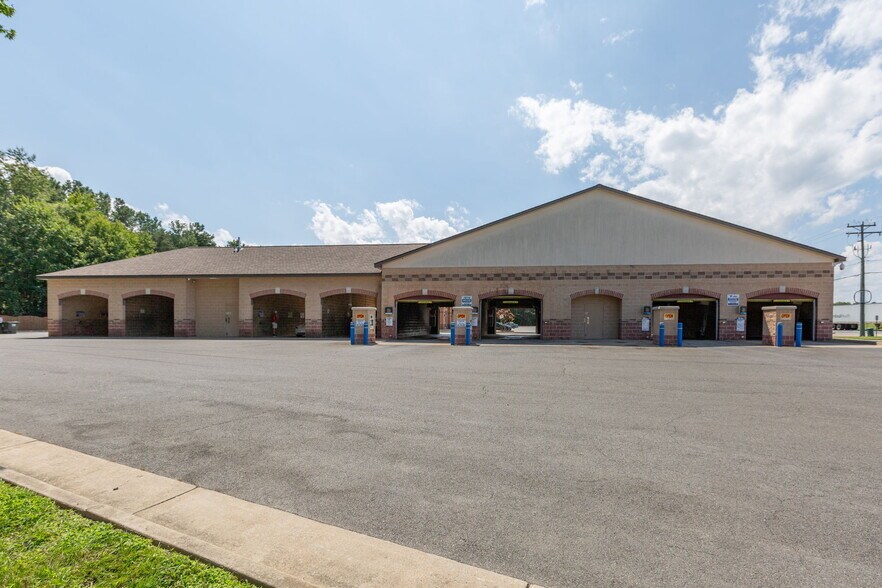 More Photos Of 4567 James Madison Pky, King George General Retail For Sale