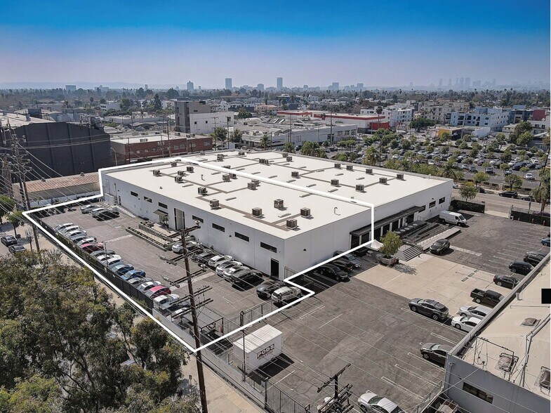 Primary Photo Of 905 Lillian way, Los Angeles Loft Creative Space For Lease