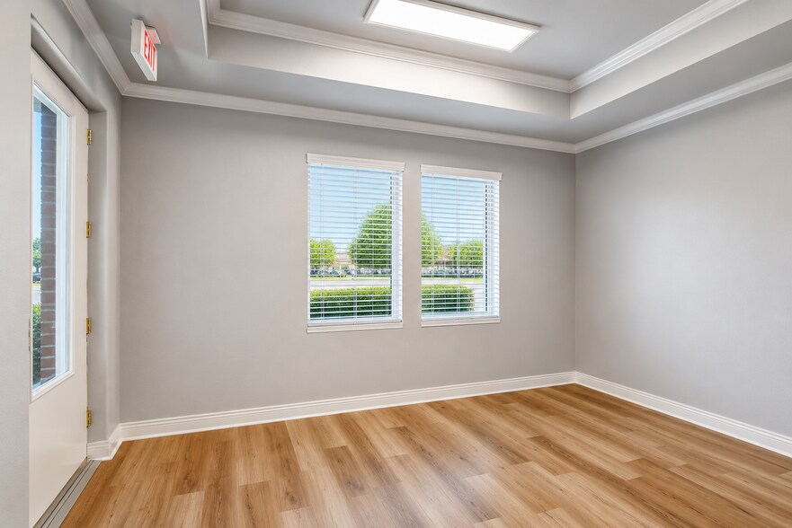 More Photos Of 2004 Bedford Rd, Bedford Medical For Lease