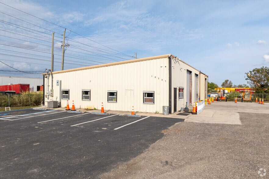 More Photos Of 16591 Gator Rd, Fort Myers Industrial For Sale