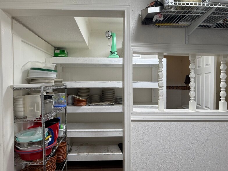 More Photos Of 5402 S Zarzamora St, San Antonio Restaurant For Sale