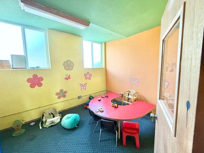 More Photos Of 303 W Clark St, Pasco Religious Facility For Sale