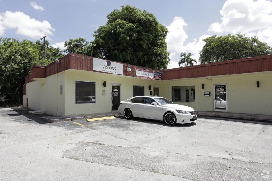 More Photos Of 2031 W Oakland Park Blvd, Fort Lauderdale Unknown For Lease