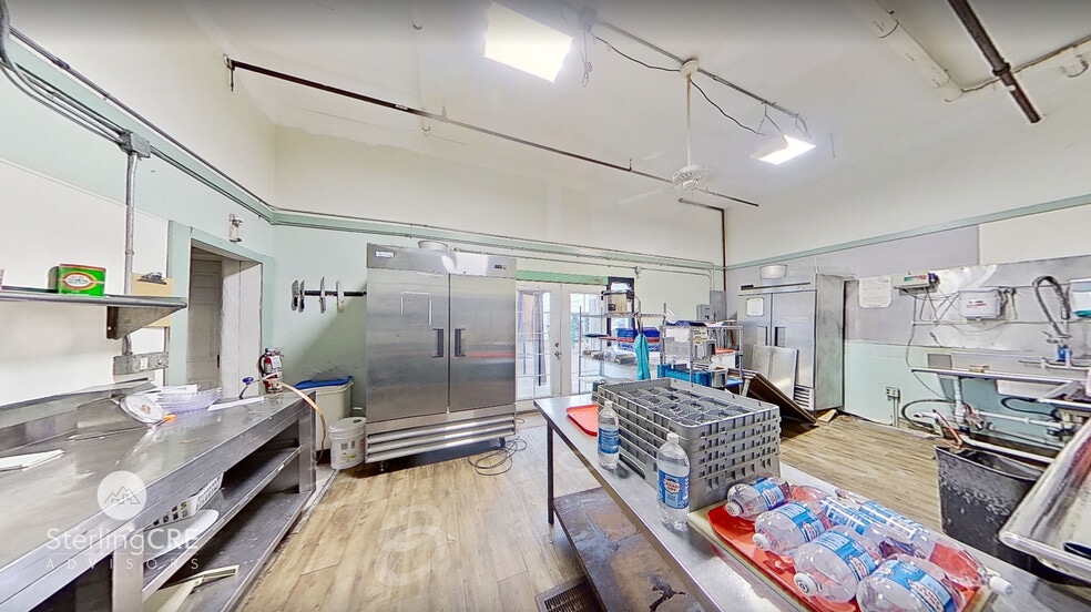 More Photos Of 419 E 2nd St, Whitefish Storefront For Lease