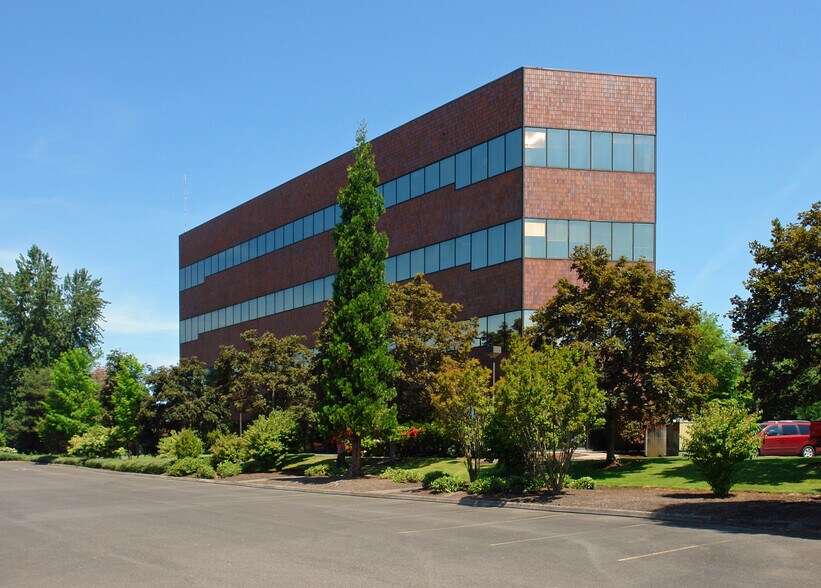 More Photos Of 1600 Executive Pky, Eugene Office For Lease