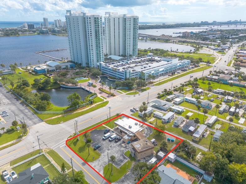 More Photos Of 258 Riverside Dr, Daytona Beach Storefront Retail Office For Sale