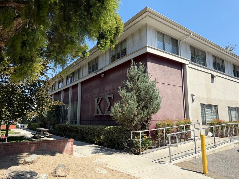 More Photos Of 168 S 11th St, San Jose Sorority Fraternity House For Sale