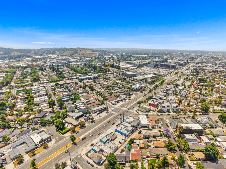 More Photos Of 8687 Venice Blvd, Los Angeles Storefront For Lease