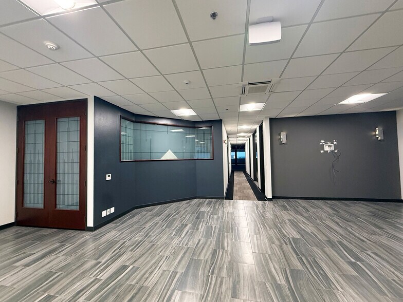 More Photos Of 1330 N Dutton Ave, Santa Rosa Office For Sale