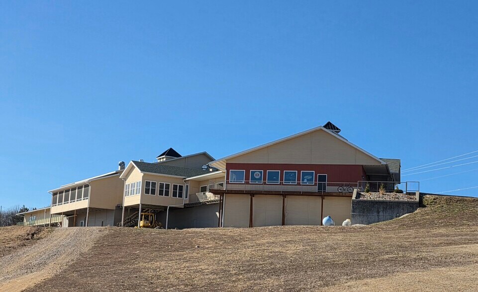 More Photos Of 4466 Horseshoe Bend Pky, Village Of Four Seasons General Retail For Sale