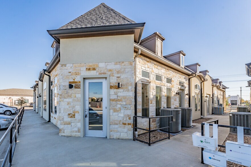 More Photos Of 27045 E University Dr, Aubrey Medical For Sale