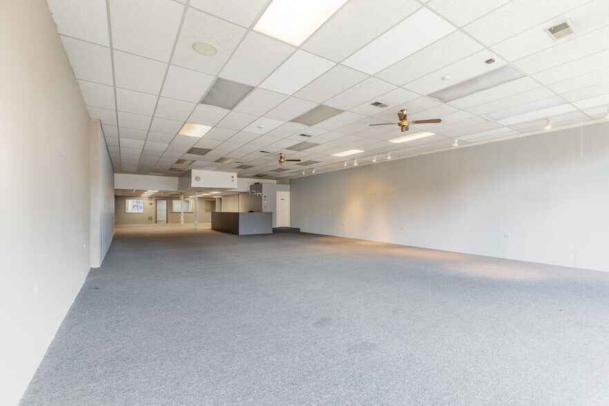 More Photos Of 18 Water St, Danvers Storefront Retail Office For Sale