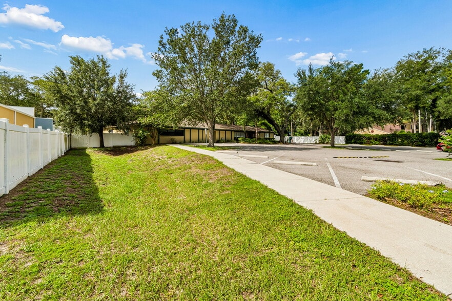 More Photos Of 4001 Skipper Rd, Tampa Schools For Sale