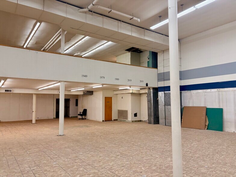 More Photos Of 202 Main Ave S, Twin Falls Coworking Space