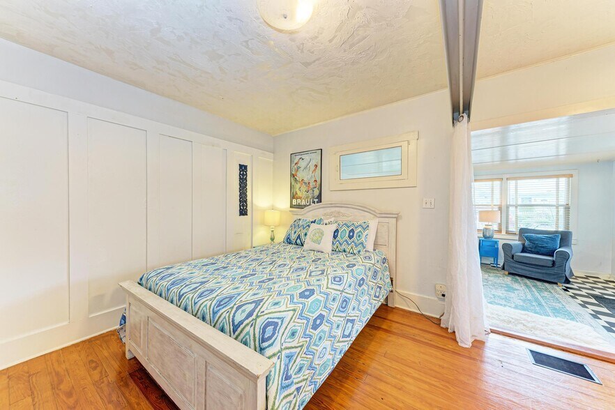 More Photos Of 1533 1st Avenue Dr W, Bradenton Multifamily For Sale