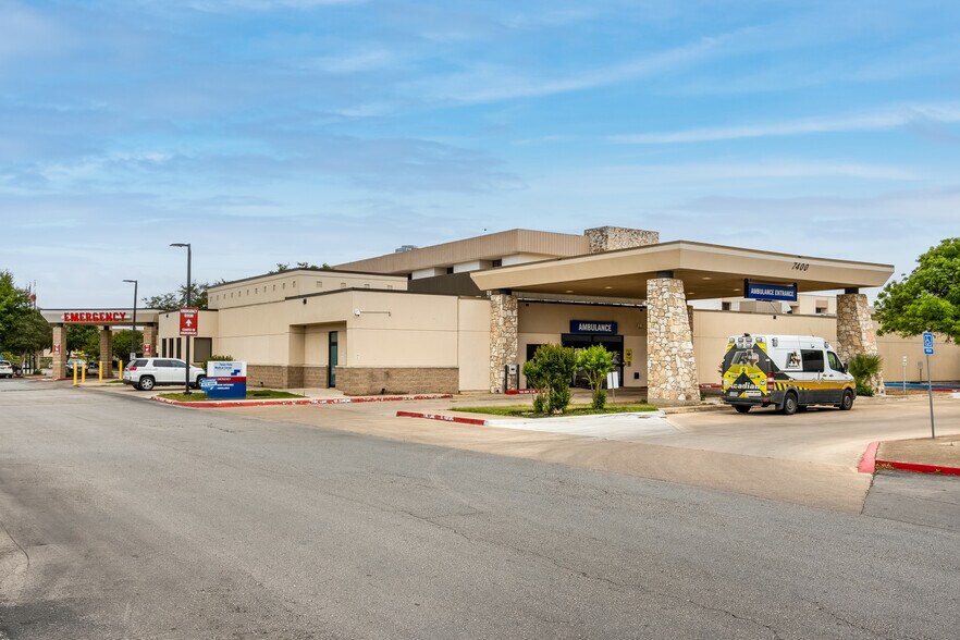 More Photos Of 7400 Barlite Blvd, San Antonio Medical For Lease