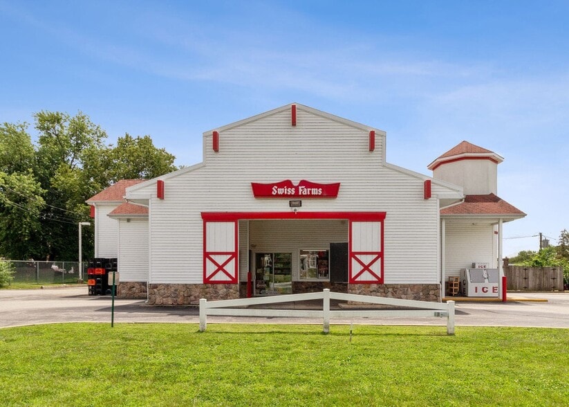 More Photos Of 5340 N Springfield Rd, Clifton Heights Convenience Store For Sale