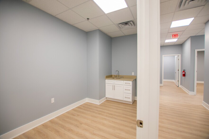 More Photos Of 1420 Point Breeze Ave, Philadelphia Apartments For Lease