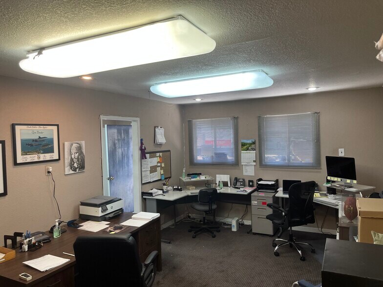 More Photos Of 1129-1135 Hester Ave, San Jose Flex For Sale