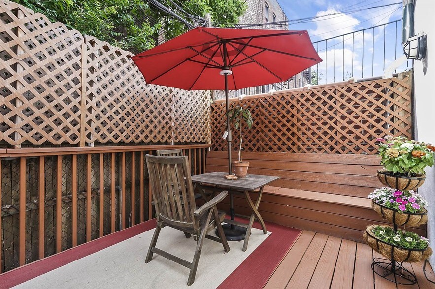 More Photos Of 524 3rd St, Brooklyn Coworking Space