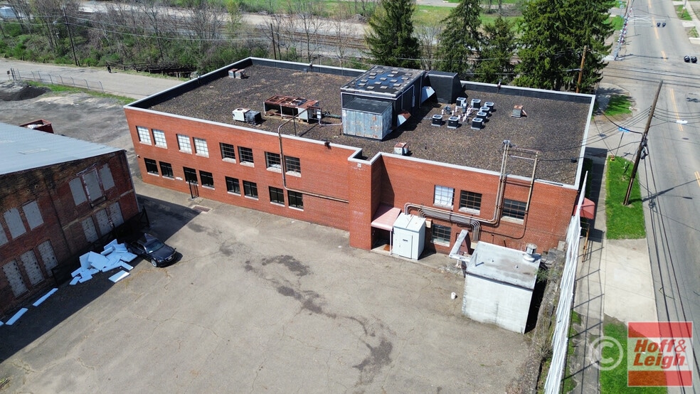 More Photos Of 225 Wetmore Ave SE, Massillon Warehouse For Lease