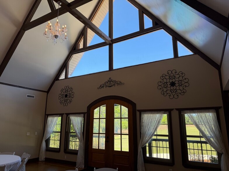 More Photos Of 4950 S County Road 20, Ozark Freestanding For Sale