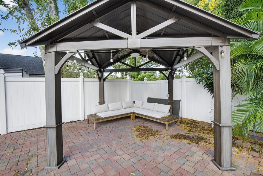 More Photos Of 805 N Wheeler St, Plant City Hospitality For Sale