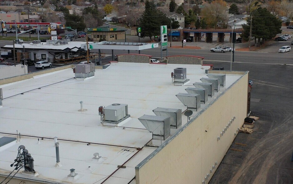 More Photos Of 684 S Main St, Cedar City Drugstore For Lease