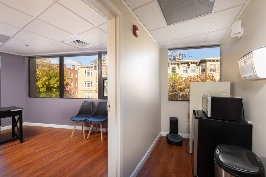More Photos Of 1842 Beacon St, Brookline Medical For Sale