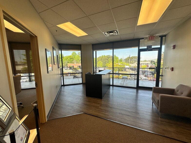 More Photos Of 540 Lake Center Pky, Cumming Office For Lease