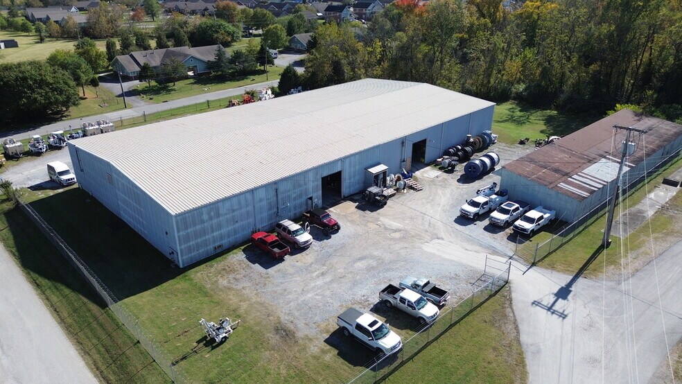 More Photos Of 110 W 34th St, Chattanooga Warehouse For Sale