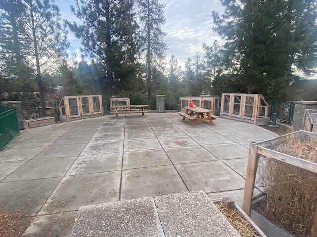 More Photos Of 150 NE Bend River Mall Dr, Bend Unknown For Lease