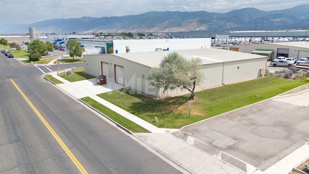 More Photos Of 580 N 700 W, North Salt Lake Manufacturing For Lease